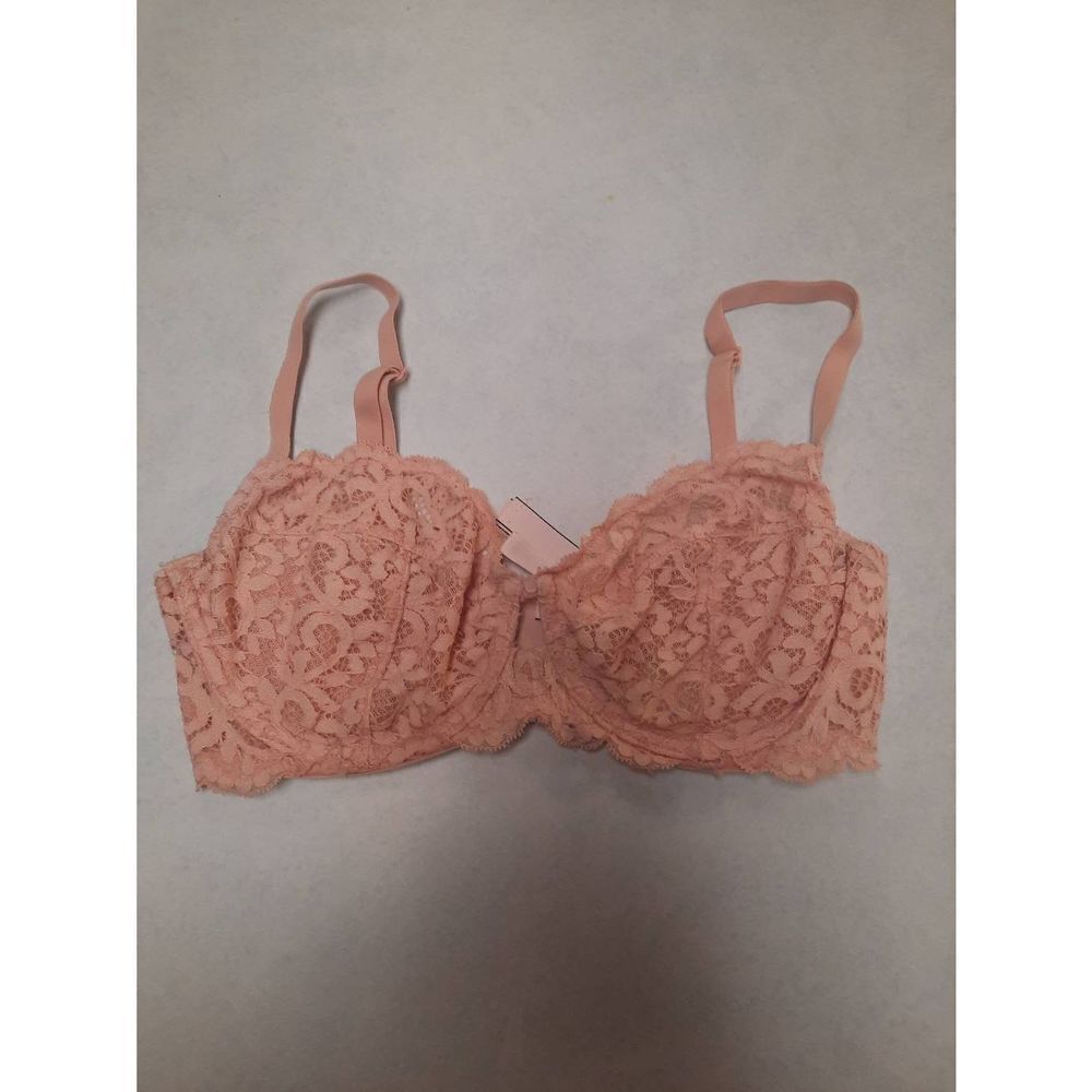 Victoria's Secret size 32DD Body by Victoria Lined Demi Bra Pink Lace